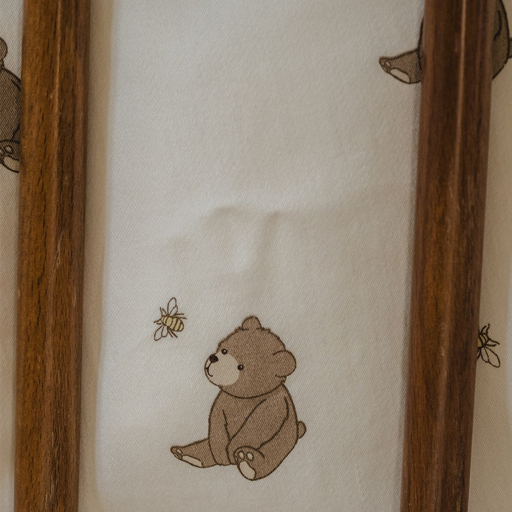 That's Mine Levi sengetøj - Bees and bears - 100% Organic cotton Buy Sovetid||Sengetøj||Alle||Favoritter||personale||Bees and bears||Influencer choice||alt minus sløjfe||NOOS||Del dine øjeblikke here.