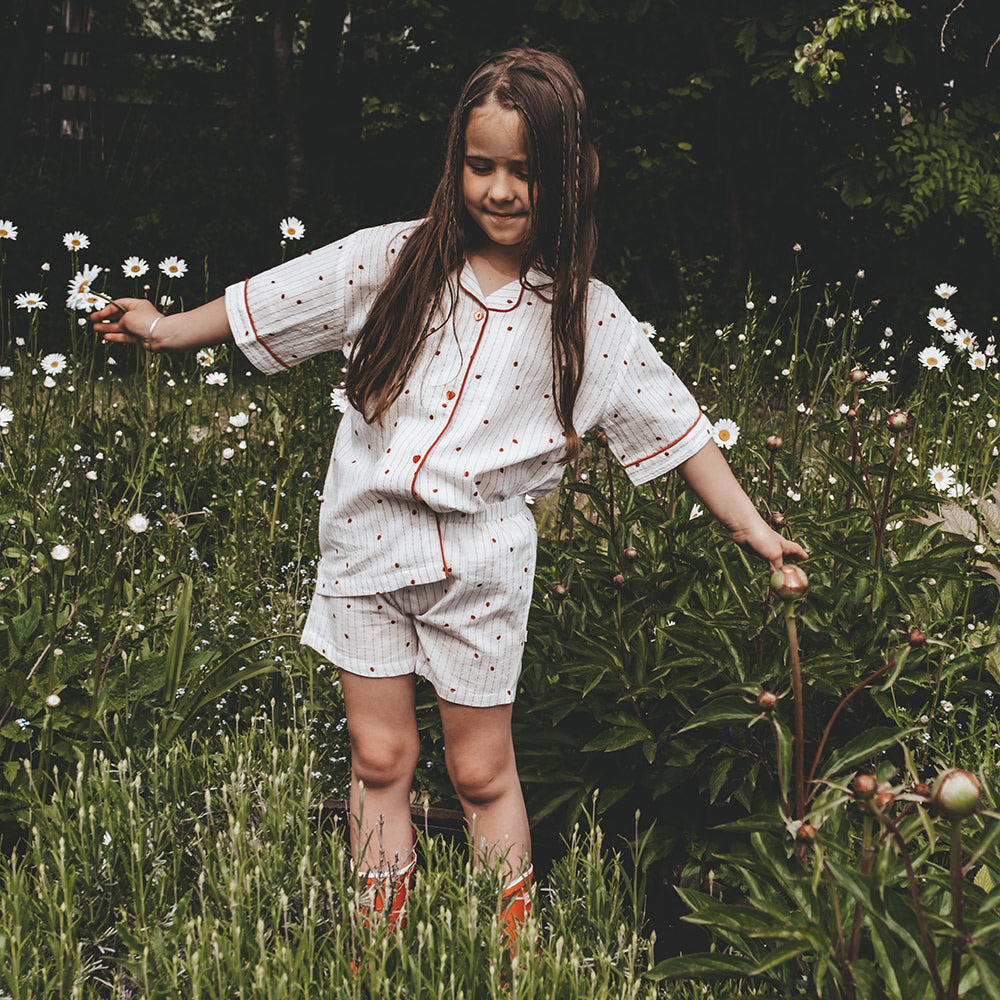 That's Mine Krista skjorte - Lady dots - 100% Organic cotton Buy Tøj||Overdele||Skjorter||Udsalg||Alle||Forår & sommer '24||LIVESHOPPING D.2/5||Liveshopping d. 11/6||Udsalg - tøj||Liveshopping bundle||alt minus sløjfe||3 for 399||5 for 399 - kæmpe bundle!||Påskebundle||Summer Bundle||mette-sale here.