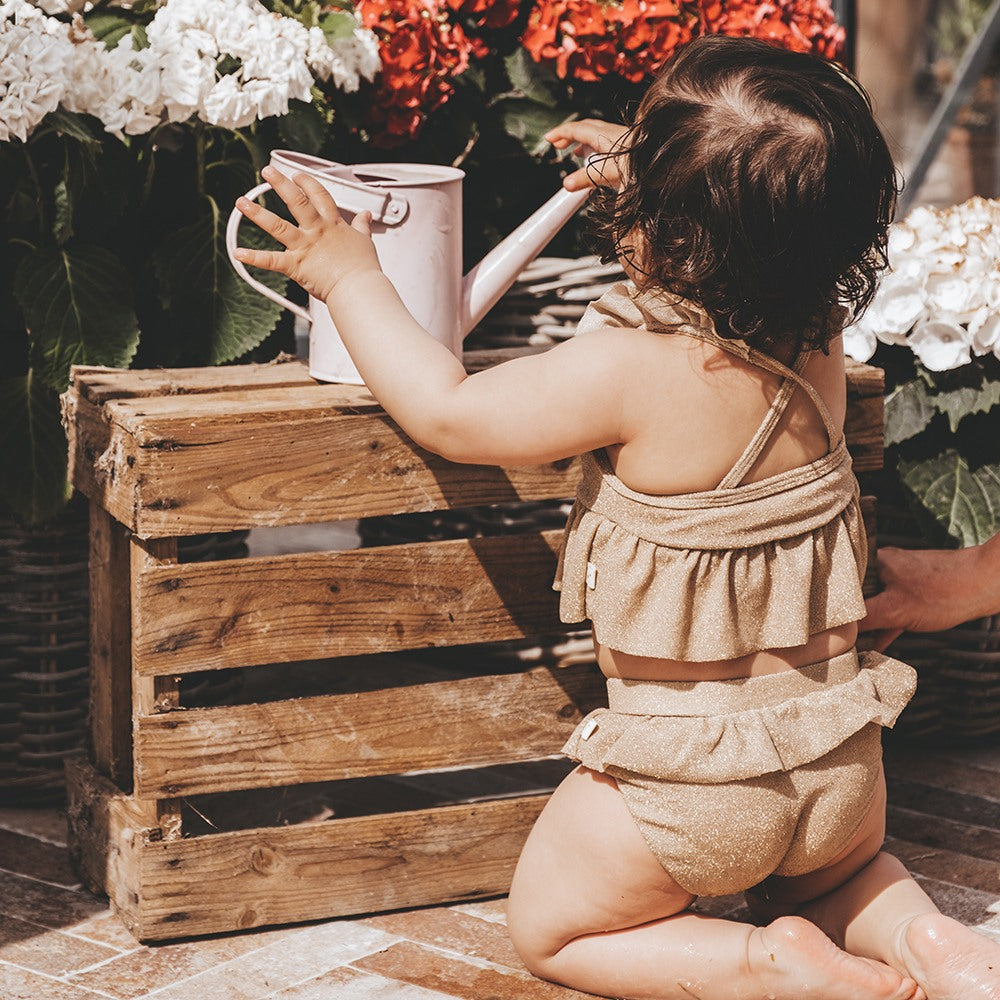 That's Mine Nona bikini - Summer glow - 30% Metallic / 65% Nylon / 5% Spandex Buy Tøj||Badetøj||Summer Sale||Nyheder||Alle||Forår & sommer '24||Liveshopping d. 11/6||Udsalg - tøj||Liveshopping bundle||alt minus sløjfe||5 for 399||5 for 399 - kæmpe bundle!||Påskebundle||Udsalg - badetøj||Summer Bundle||August bundle||mette-sale here.