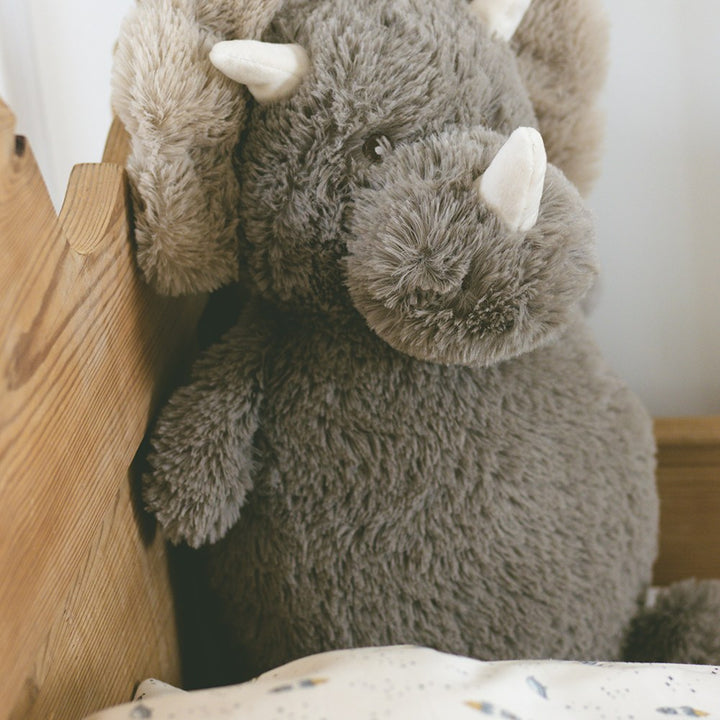 That's Mine Nicu krammebamse - Dino - 100% Polyester Buy Legetid||Legetøj||Aktivitetslegetøj||Bamser||Alle||Favoritter||personale||Influencer choice||Gaver mellem 200 - 499 kr.||alt minus sløjfe||NOOS||Påskebundle||mette-sale||Dinosaurtøj & kostumer here.