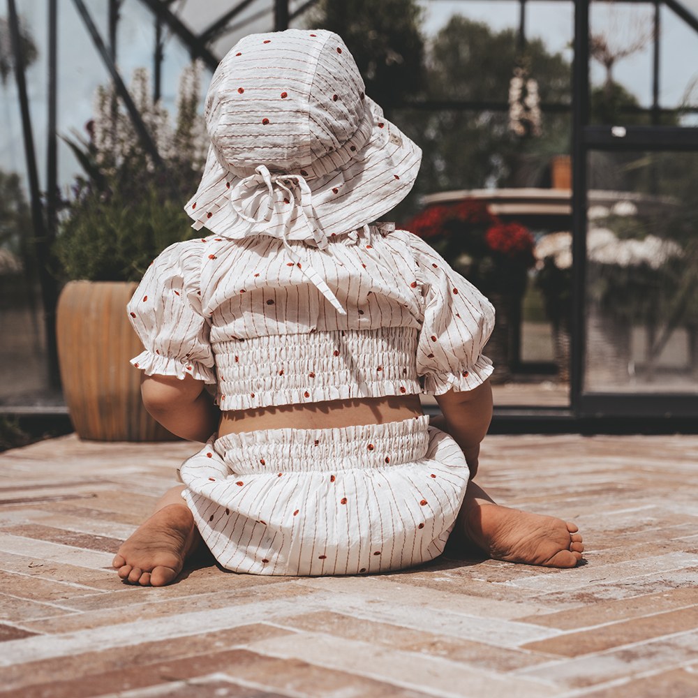 That's Mine Klara bloomers - Lady dots - 100% Organic cotton Buy Tøj||Shorts||Udsalg||Bukser & shorts||Alle||Forür & sommer '24||Tøjbundle||Liveshopping d. 11/6||Udsalg - tøj||Liveshopping bundle||alt minus sløjfe||5 for 399||5 for 399 - kÌmpe bundle!||Püskebundle||Summer Bundle||mette-sale here.