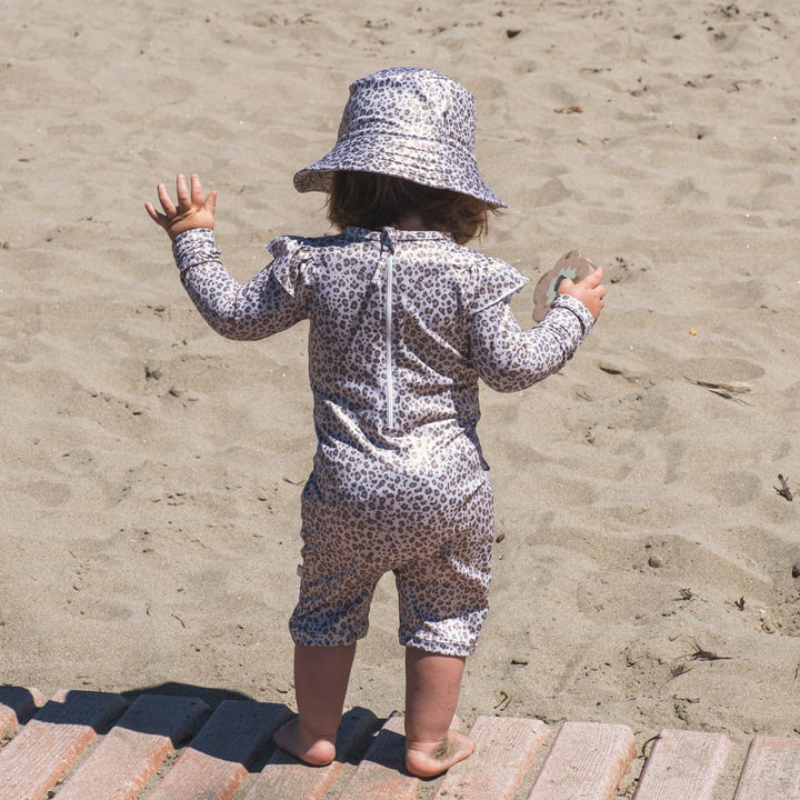 That's Mine Sol badehat - Leo love - 85% Recycle polyester / 15% Elastane Buy Tøj||Badetøj||Udsalg||Alle||Udsalg - tøj||Forår og sommer 2025||alt minus sløjfe||Spring25||New in for the girls||Leo love||Rejseklar||Udsalg - Forår & sommer '25||Udsalg - badetøj||Summer Bundle||August bundle||mette-sale here.