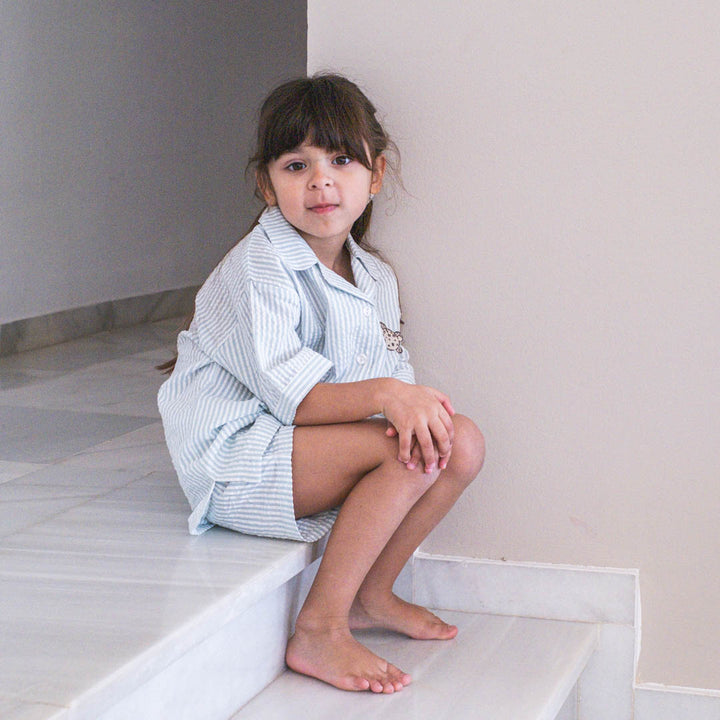 That's Mine Ino skjorte - Blue stripe - 100% Organic cotton Buy Tøj||Overdele||Skjorter||Udsalg||Alle||Udsalg - tøj||Forür og sommer 2025||alt minus sløjfe||New in for the boys||New in for the little ones||Rejseklar||Udsalg - Forür & sommer '25||Summer Bundle||mette-sale here.