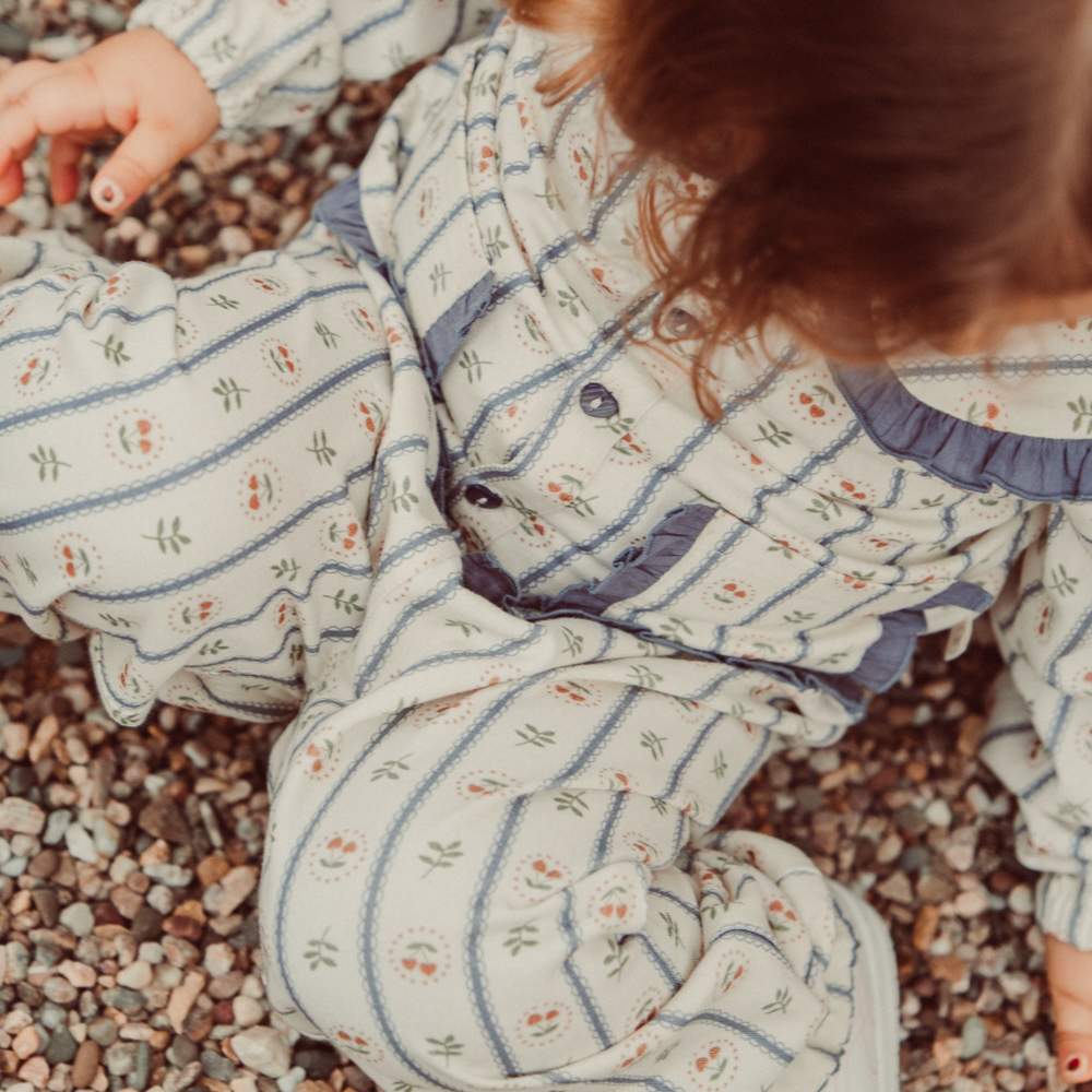 That's Mine Freya Pants - Love berry - 100% Organic cotton Buy Tøj||Bukser||Bukser & shorts||Alle||personale||Efterår & vinter 2025||alt minus sløjfe||mette-sale||Love berry||drop 1 aw25 here.