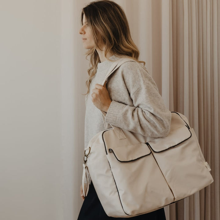 That's Mine Collab nursing bag - French Oak - Outer: 100% Recycled polyesterLining: 100% Polyester Buy Amning & pusletid||Pusle||Pusletasker||Alle||personale||alt minus sløjfe||That's Mine x Élhée||mette-sale here.