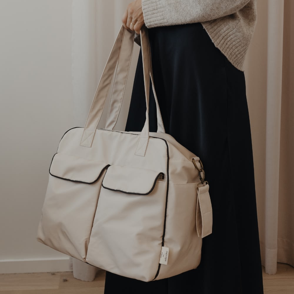 That's Mine Collab nursing bag - French Oak - Outer: 100% Recycled polyesterLining: 100% Polyester Buy Amning & pusletid||Pusle||Pusletasker||Alle||personale||alt minus sløjfe||That's Mine x Élhée||mette-sale here.