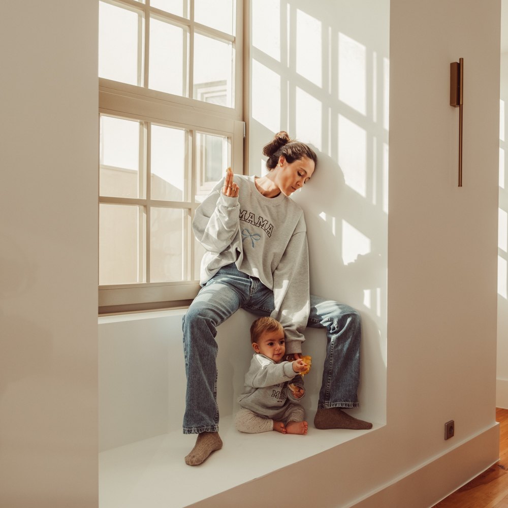 That's Mine Auguste sweatshirt - Mama - 100% cotton Buy Tøj||Overdele||Sweatshirts||Alle||personale||Efterür & vinter 2025||alt minus sløjfe||SweatsÌt||mette-sale||drop 1 aw25 here.