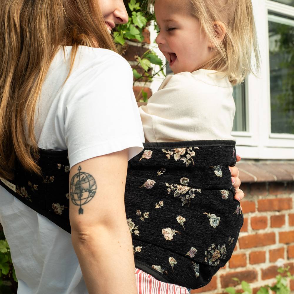 That's Mine Alvo skuldersele - Black Beauty - 100% polyester Buy Pusletasker||Bolig & udstyr||Udstyr||Favoritter||personale||NOOS||Forår 2026 here.