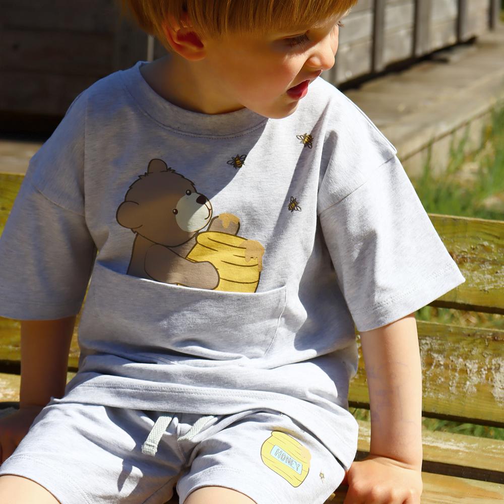 That's Mine Lucas set - Bees and bears - 95% organic cotton / 5% elastane Buy Tøj||Alle||personale||Bees and bears||alt minus sløjfe||That's Mine x Luksusbaby||mette-sale here.