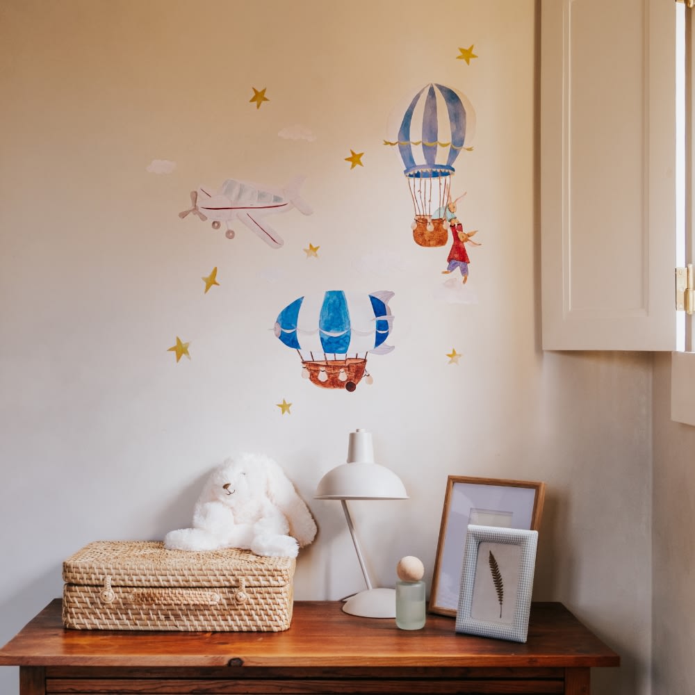 That's Mine Wallsticker flying adventures - Multi - 100% Textile foil Buy Bolig & udstyr||BørnevÌrelset||Wallstickers||Alle||personale||Efterür & vinter 2025||alt minus sløjfe||NOOS||AW25 NOOS||mette-sale here.
