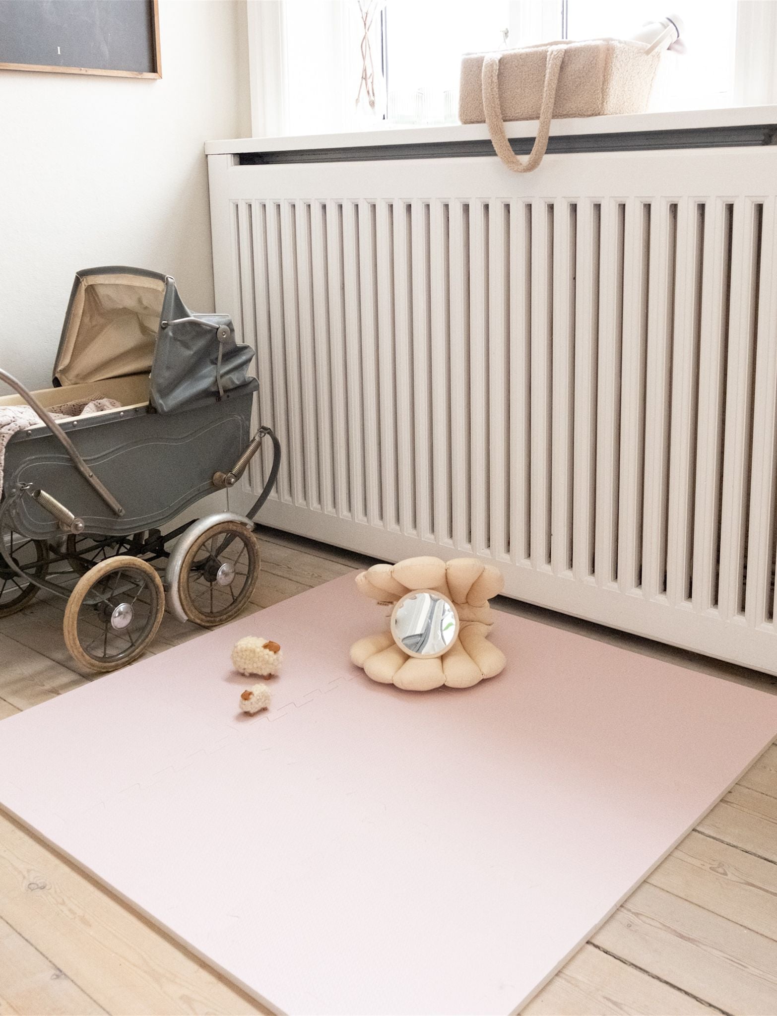 That's Mine Alva skumlegegulv kvadratisk - Rose blush - 100% Ethylenvinylacetat (EVA) Buy Legetid||Skumgulve||Nyheder||Alle||Favoritter||personale||alt minus sløjfe||NOOS||mette-sale||Rose blush||Orderly Emails - Recommended Products||All here.