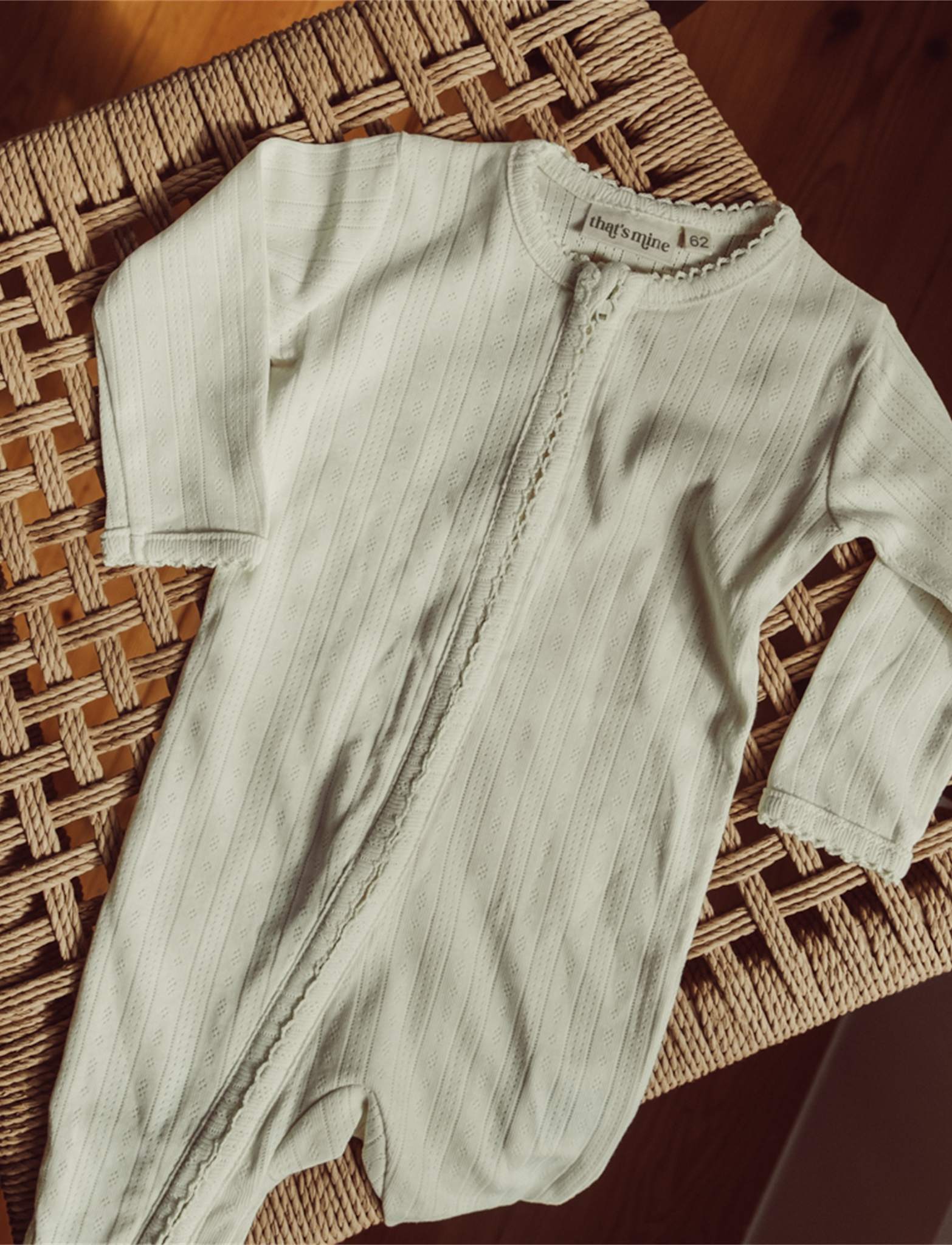 That's Mine Allie onesie - Antique white - 100% Bomuld(Økologisk) Buy Tøj||Overdele||Onesies||Nattøj||Alle||Favoritter||personale||Baby essentials||Influencer choice||alt minus sløjfe||NOOS||Antique white||mette-sale||Jersey||Orderly Emails - Recommended Products||All here.