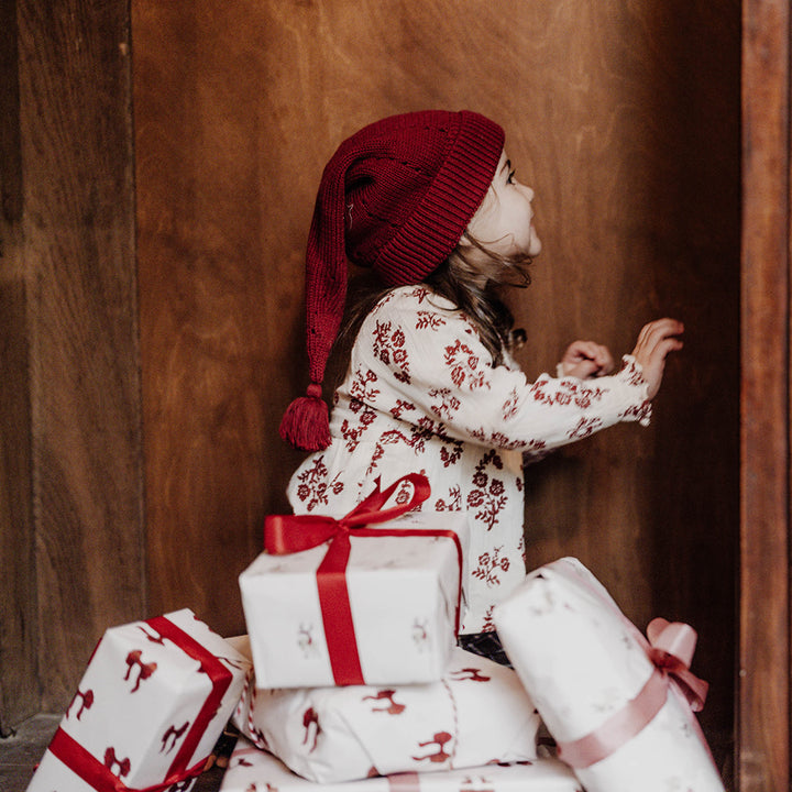 That's Mine Noel nissehue - Rhubarb - 100% Organic cotton Buy Alle||personale||Jul||alt minus sløjfe||Püskebundle||mette-sale||Winter 2025 here.
