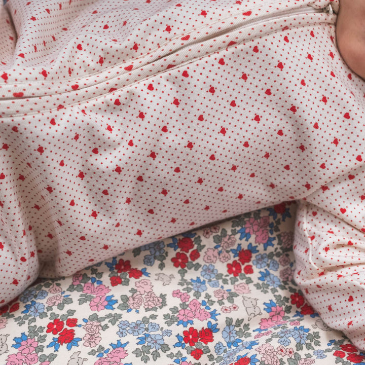 That's Mine Elliotte onesie - Lots of love red - 48% Organic cotton / 47% Modal / 5% Elastane Buy Tøj||Overdele||Onesies||Summer Sale||Alle||Basics||Udsalg - tøj||Forår og sommer 2025||alt minus sløjfe||Spring25||Lots of love red||Udsalg - Forår & sommer '25||Summer Bundle||mette-sale here.