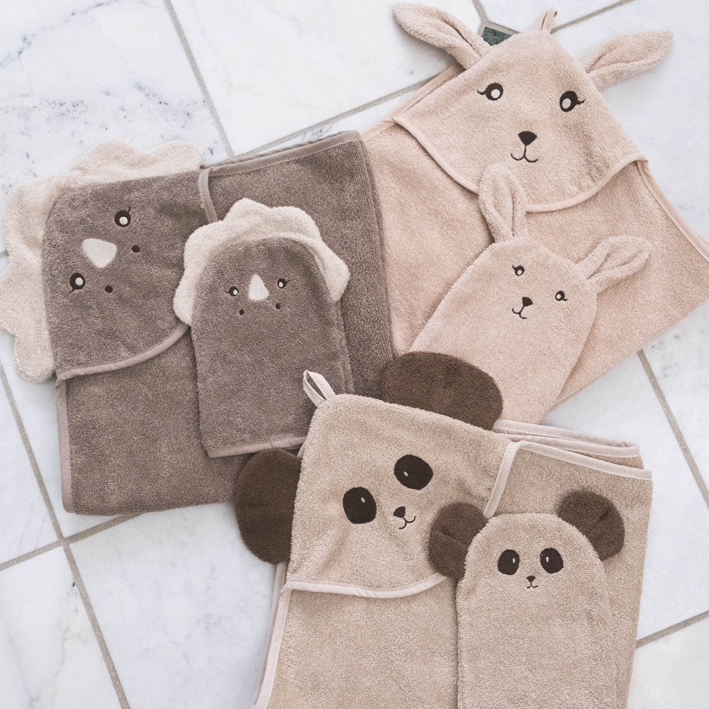 That's Mine Michi vaskeklude 2-pak - Bunny and dino - 100% Organic cotton terry Buy Badetid||Vaskeklude||Bolig & udstyr||Udsalg||Alle||Favoritter||Gaver under 200 kr.||alt minus sløjfe||NOOS||Badetid - udsalg||Püskebundle||Summer Bundle||August bundle||mette-sale||Dinosaurtøj & kostumer here.