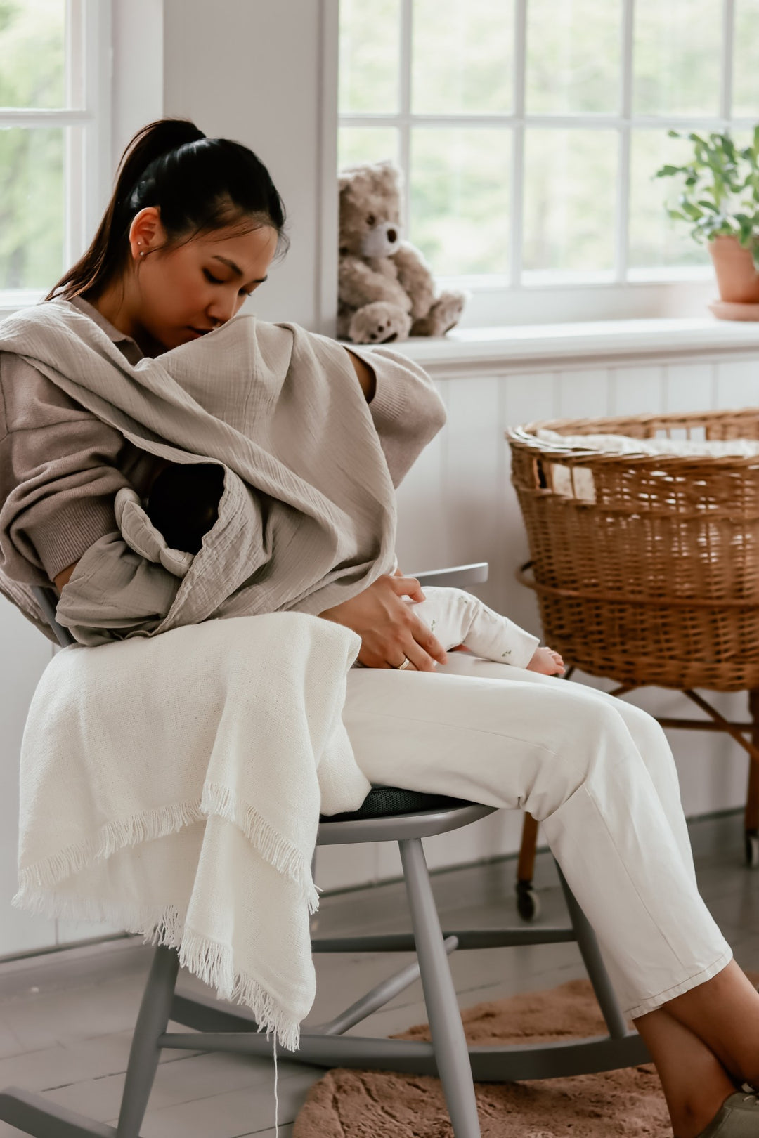 That's Mine Comfy me - Feather grey - 100% Organic cotton Buy Amning & pusletid||Pusle||Comfy me babypuder||Alle||Amning||personale||Influencer choice||Amning||alt minus sløjfe||mette-sale here.