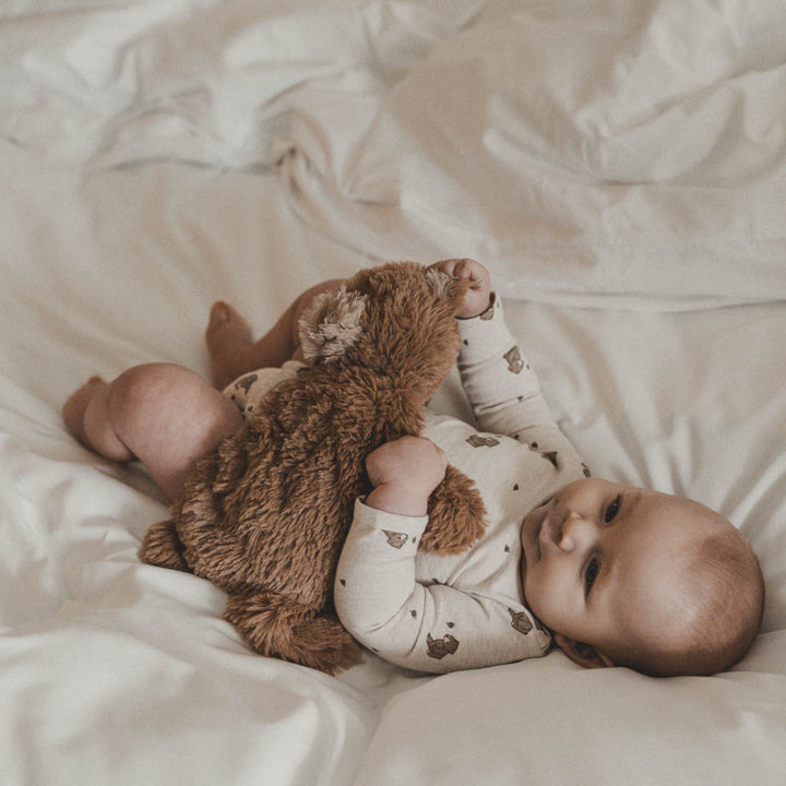 That's Mine Houston tyngdebamse lille - Bear - 80% Polyester / 20% Plastic particles Buy Legetid||Bamser og nusselegetøj||Tyngdebamser||Alle||Favoritter||personale||Efterår og vinter 2024||Gaver mellem 200 - 499 kr.||alt minus sløjfe||NOOS||mette-sale here.