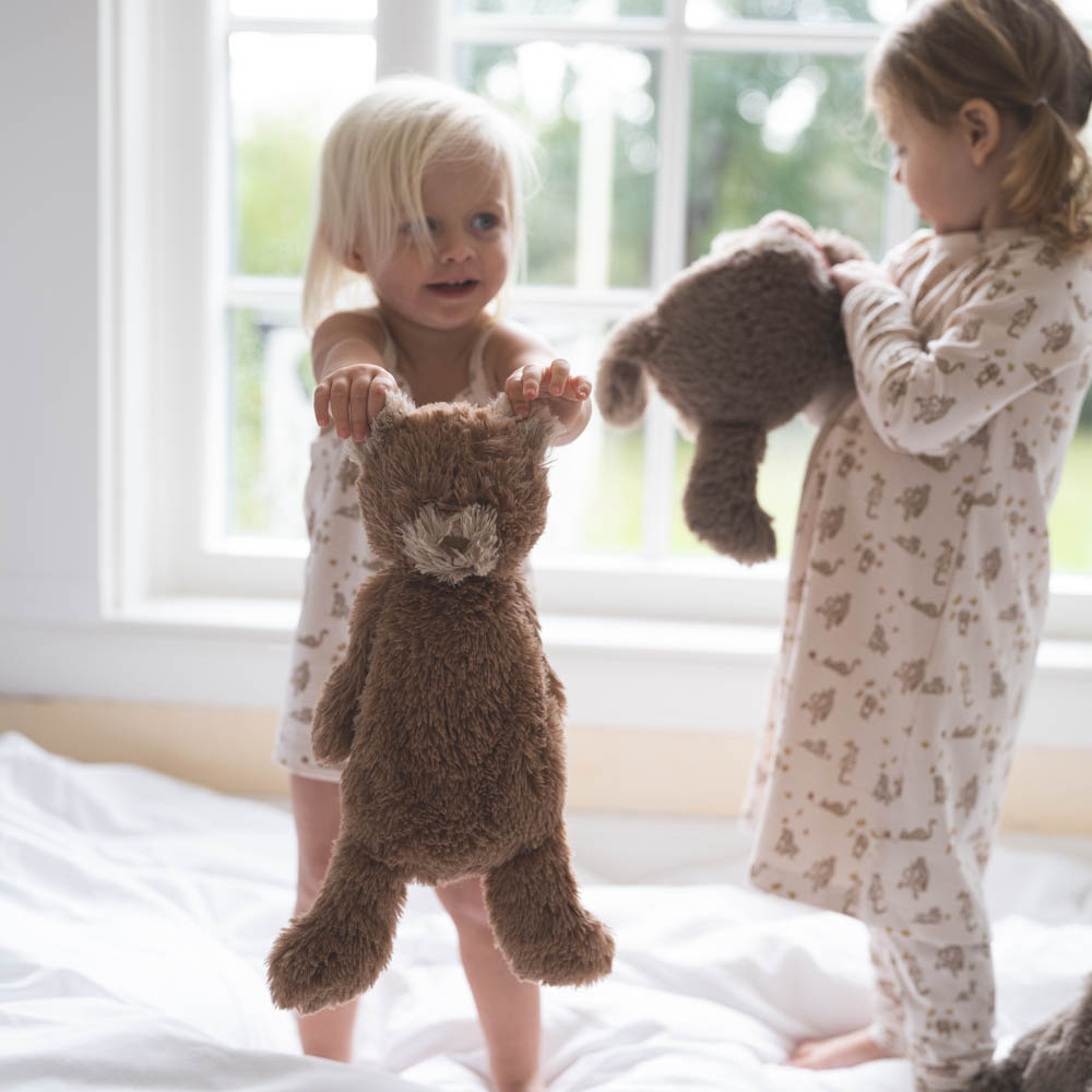 That's Mine Houston tyngdebamse lille - Bear - 80% Polyester / 20% Plastic particles Buy Legetid||Bamser og nusselegetøj||Tyngdebamser||Alle||Favoritter||personale||Efterår og vinter 2024||Gaver mellem 200 - 499 kr.||alt minus sløjfe||NOOS||mette-sale here.