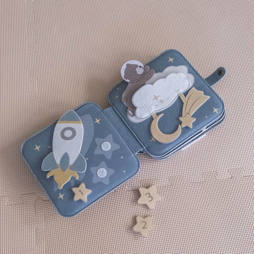 Emory felt activity book - Etoile rocket