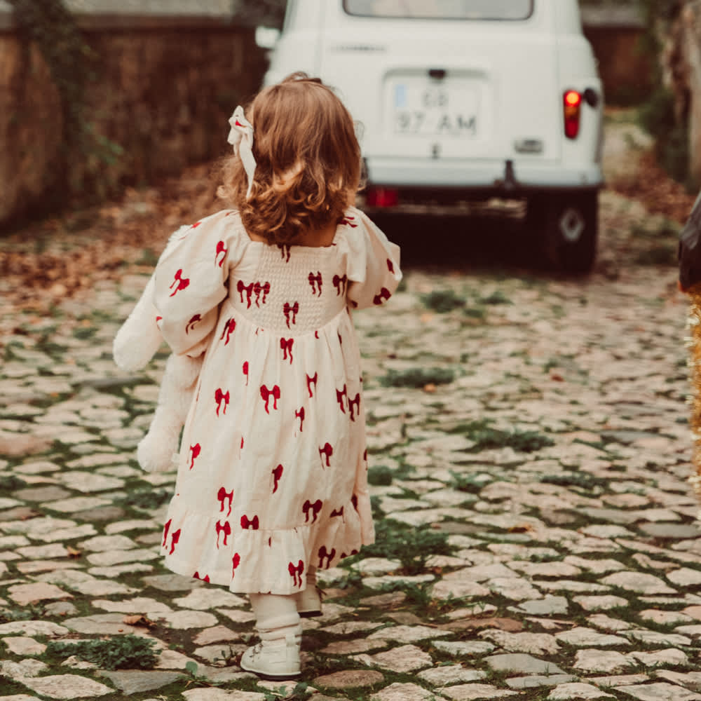 That's Mine Sarah dress - Rouge boucle - 100% Organic cotton Buy Tøj||Kjoler||Kjoler & nederdele||Alle||personale||alt minus sløjfe||mette-sale||Winter 2025 here.