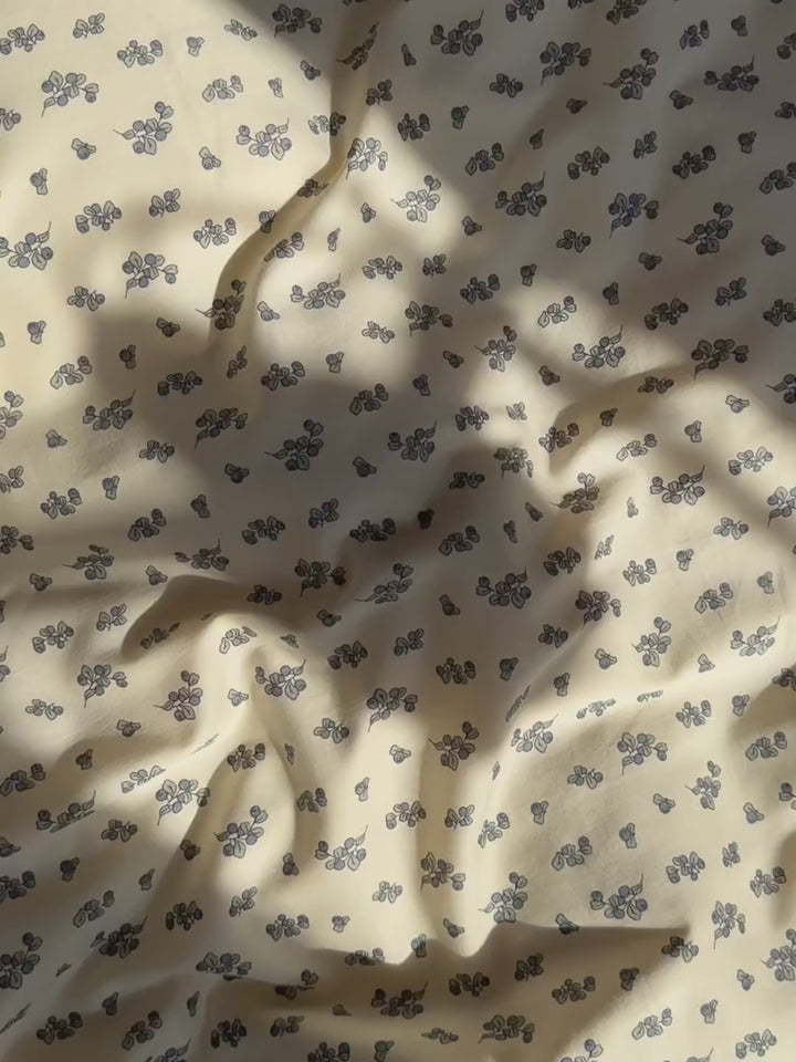 Levi bedding - Blueberry
